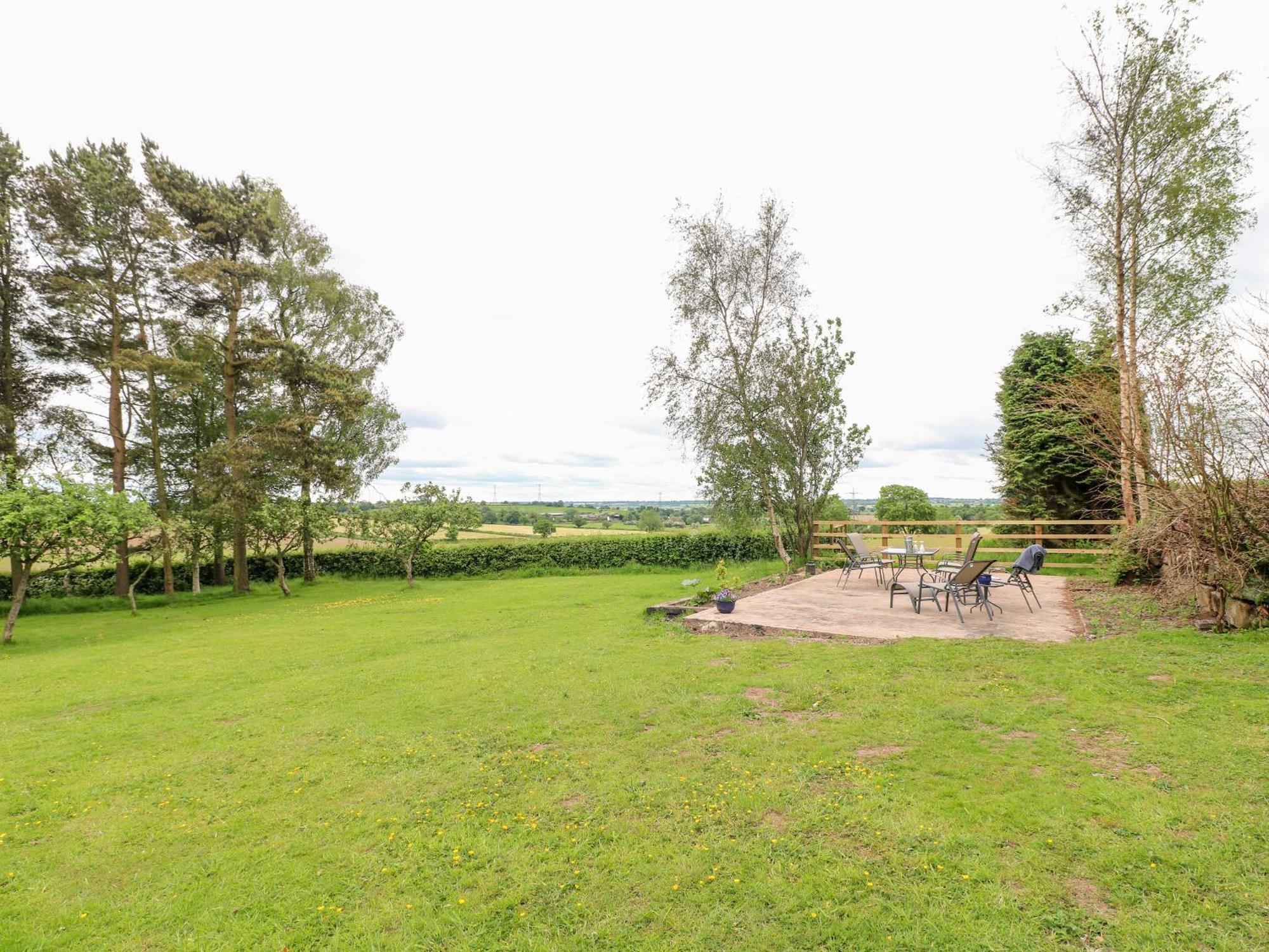 Fields Farm Villa Draycott in the Moors Exterior photo